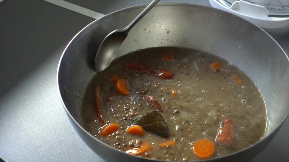 Les lentilles et saucisses au Companion sont prêtes