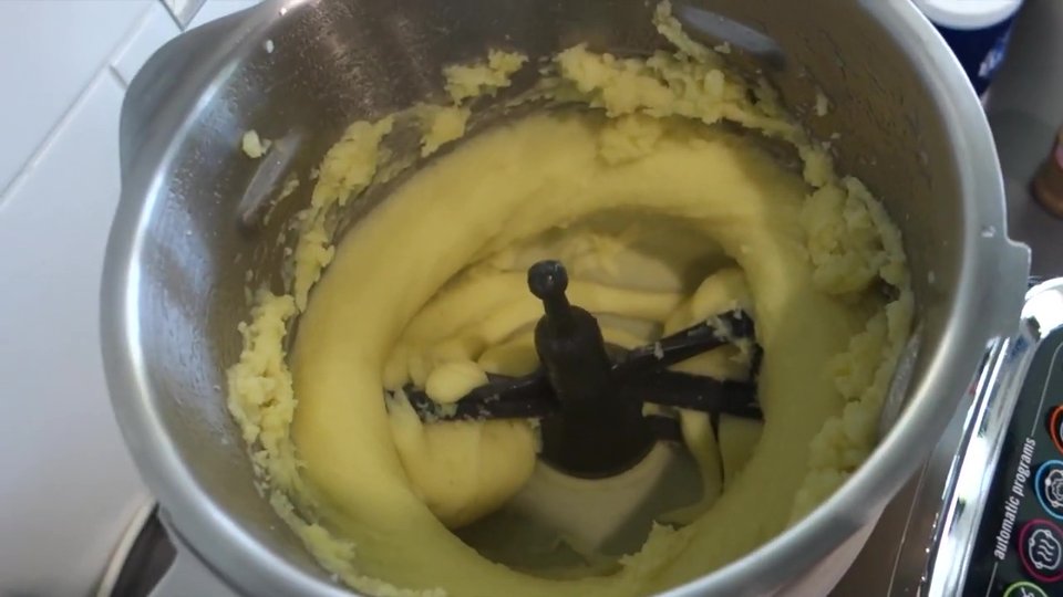 Mixer avec le batteur