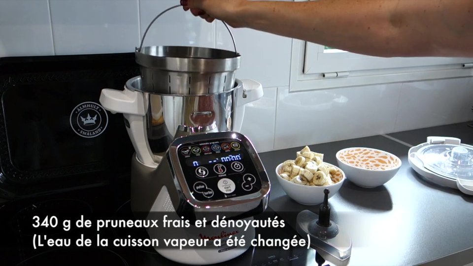 Pruneaux cuits à la vapeur au Companion