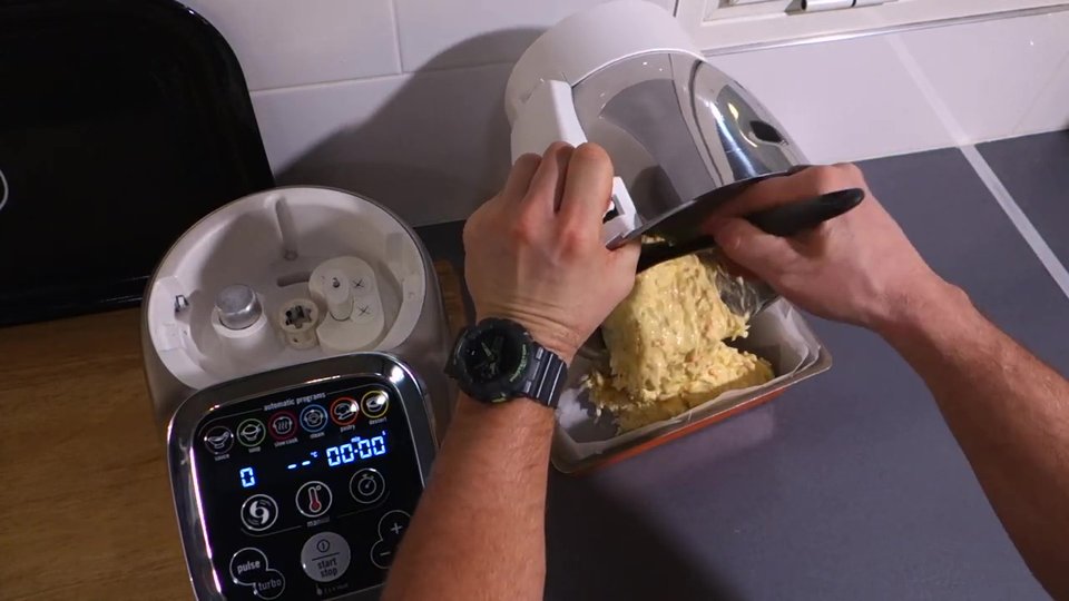 Verser la préparation dans un moule