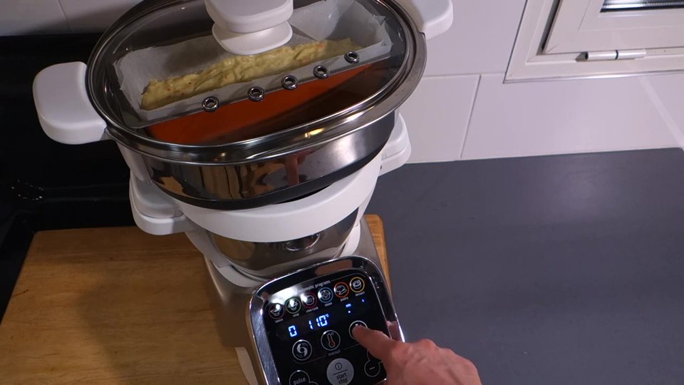 Début de la cuisson dans le grand panier vapeur