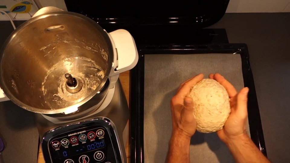 Façonnage du Pain aux graines de sésame au Companion