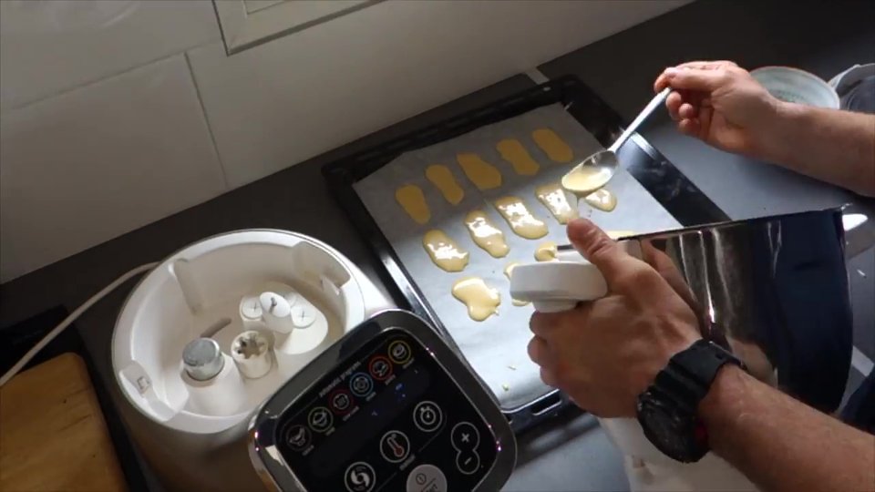 Dépose de la pâte pour des tuiles avec le Companion