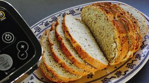 pain-semi-complet-aux-graines-de-lin-et-sesame