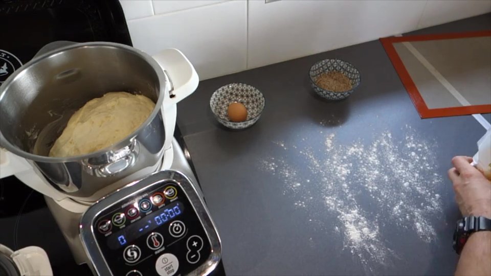 Fin de la pousse des pains hamburgers au Companion