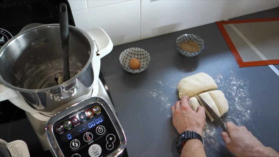 Découpe du pâton