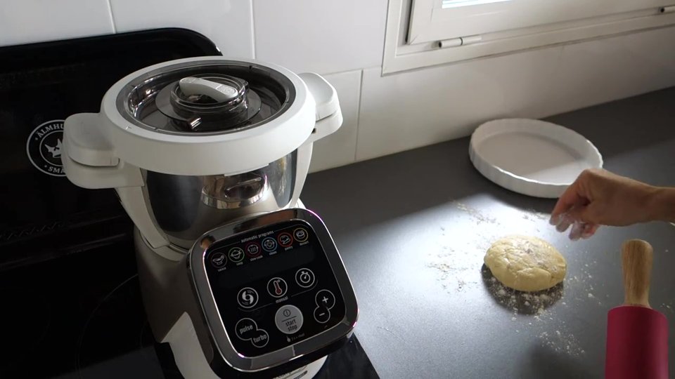 Abaisse de la pâte brisée au Companion