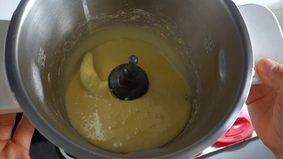 La pâte est prête dans le bol du Companion