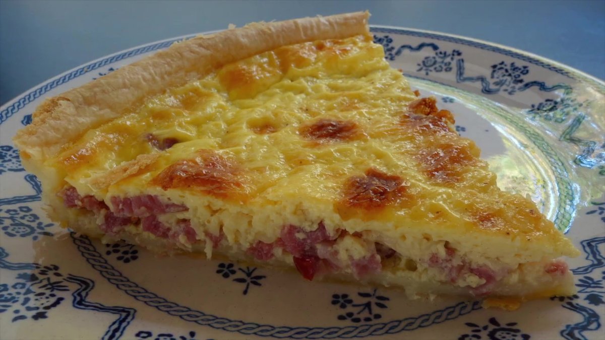 Quiche lorraine au bacon dorée et moelleuse au Companion