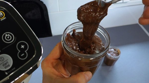 Pâte à tartiner chocolat noisettes au Companion
