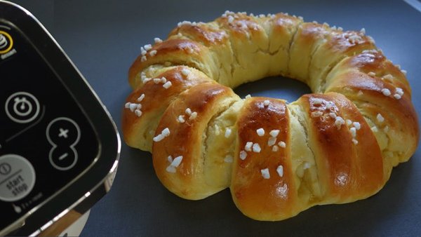 Brioche couronne mie filante au Companion - Brice RC Recettes Companion