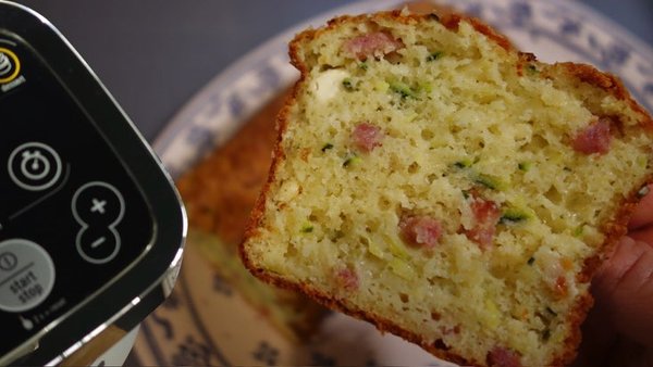 Cake Courgettes Féta Lardons - Brice RC Recettes Companion