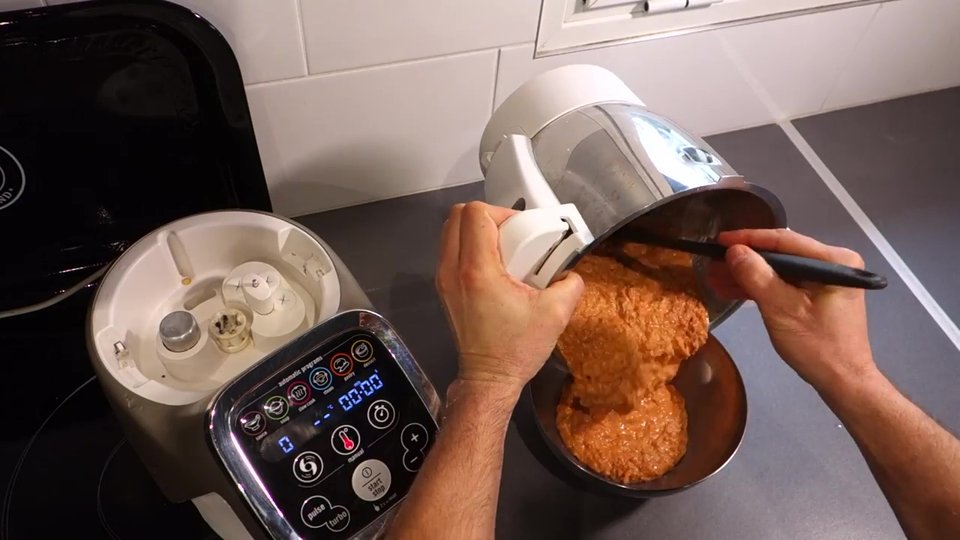 Sauce tomate au thon onctueuse prête avec le Companion.